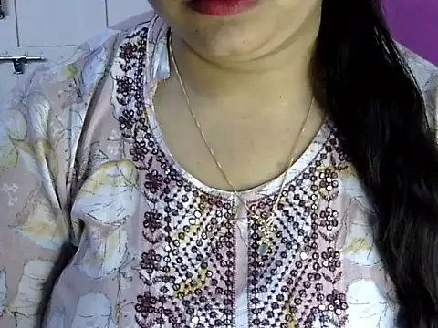 Cute Aliyaa online show from 06.18.26