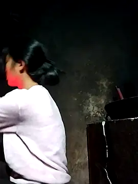 Hoa-tuylip online show from 02.14.26