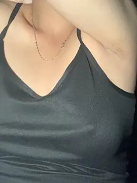 Hoa-tuylip online show from 02.15.26