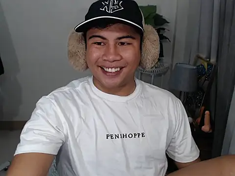 Snapshot of beraldick chatting on 02.24.26 beraldick online show from 02.24.26