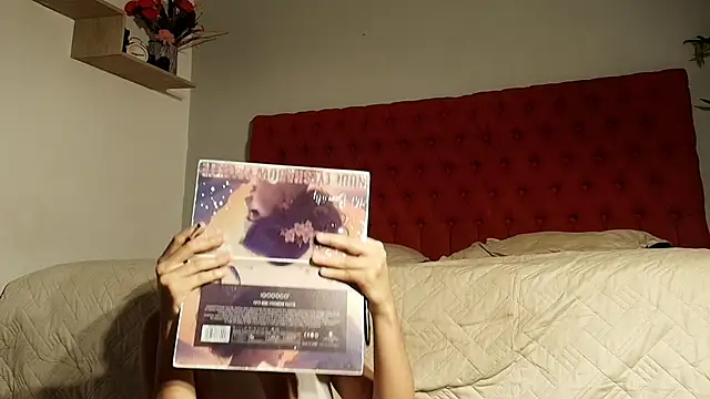 Snapshot of cristina_aznar1 chatting on 05.08.26 cristina aznar1 online show from 05.08.26