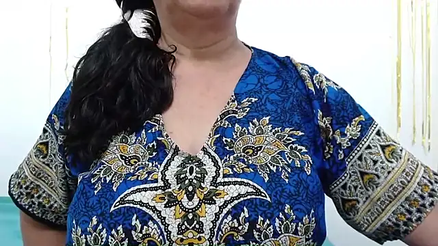 Snapshot of ElizabethMiler chatting on 02.18.26 ElizabethMiler online show from 02.18.26