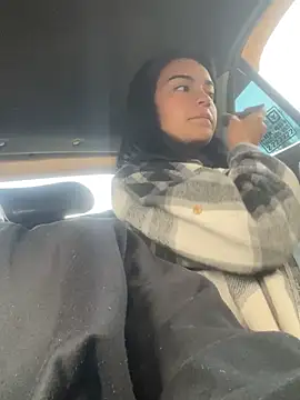 bliinkii and luka  online show from 02.14.26