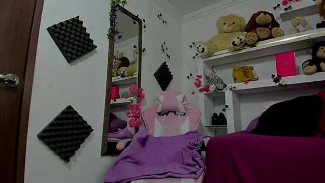 Snapshot of tainaa_matte chatting on 02.19.26 tainaa matte online show from 02.19.26