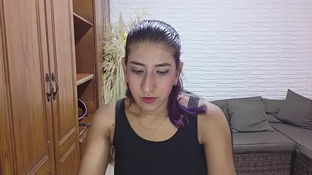 Snapshot of Violet_rousse7 chatting on 06.03.26 Violet rousse7 online show from 06.03.26