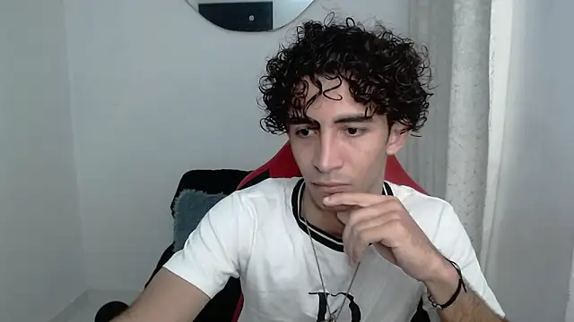 Caius fox online show from 02.04.26