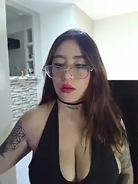 Snapshot of Helll_girll chatting on 03.25.26 Helll girll online show from 03.25.26