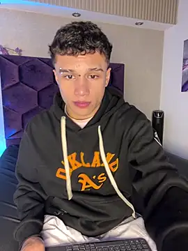Dominik Souza online show from 04.24.26