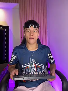 Dominik Souza online show from 04.26.26