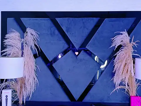 KylieWhitee online show from 02.20.26