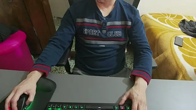 Daniiiel13 online show from 02.06.26