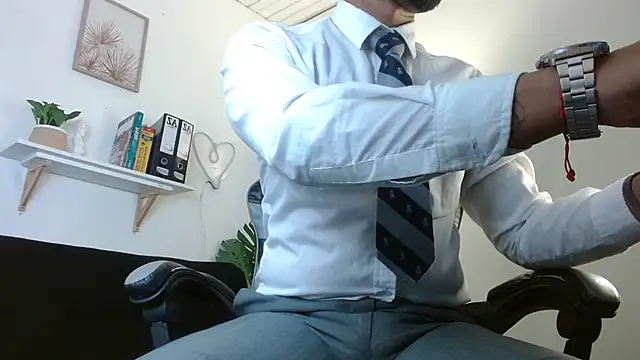 Snapshot of Paolo_Blaze chatting on 06.19.26 Paolo Blaze online show from 06.19.26