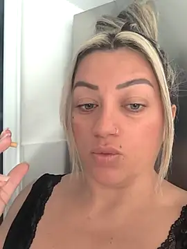 Snapshot of NinaRicci1518 chatting on 03.09.26 NinaRicci1518 online show from 03.09.26