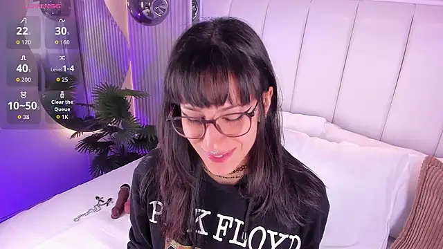 ViolettaColinss online show from 05.05.26