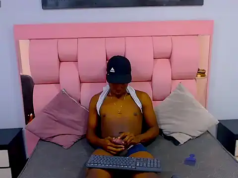 Yander 0 online show from 02.02.26