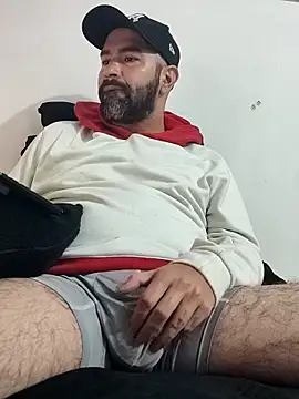 hairyandbigmann online show from 02.03.26