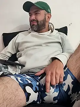 hairyandbigmann online show from 02.26.26