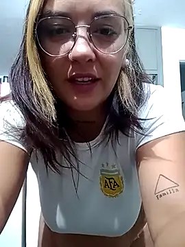 kuramaqueen online show from 03.18.26