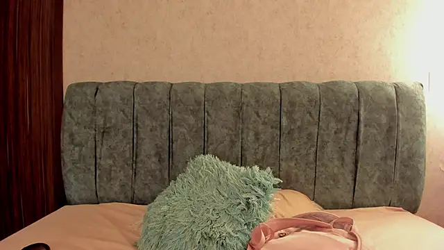 Snapshot of Aleera_Walton chatting on 03.19.26 Aleera Walton online show from 03.19.26