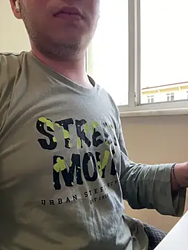 Snapshot of Ateslipanter31 chatting on 02.18.26 Ateslipanter31 online show from 02.18.26