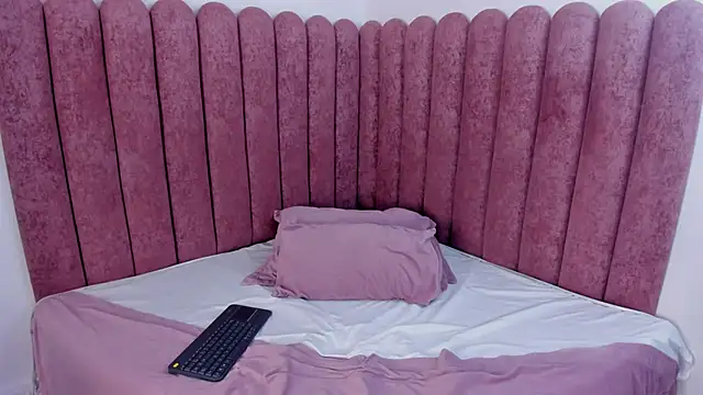 Snapshot of Zoe_Banx chatting on 02.01.26 Zoe Banx online show from 02.01.26