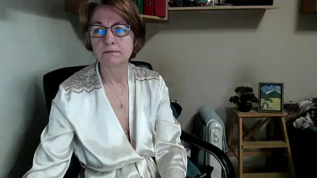 katemodel online show from 04.02.26