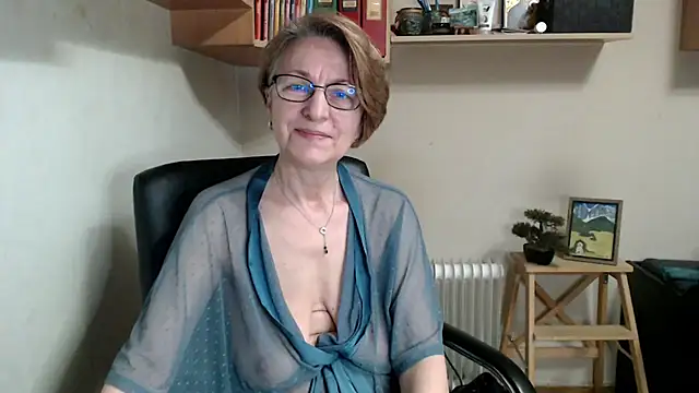 katemodel online show from 04.26.26
