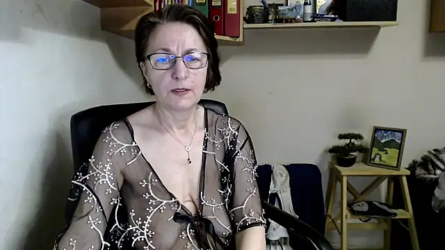 Snapshot of katemodel chatting on 06.23.26 katemodel online show from 06.23.26