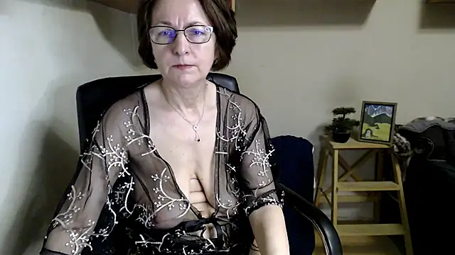 Snapshot of katemodel chatting on 06.30.26 katemodel online show from 06.30.26