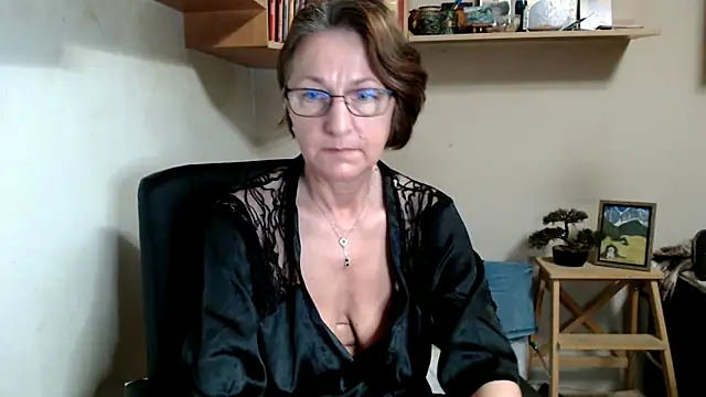 Snapshot of katemodel chatting on 07.21.26 katemodel online show from 07.21.26
