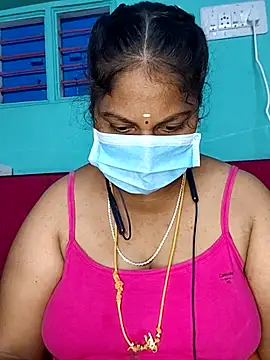 Snapshot of TamilSembaruthi143 chatting on 04.08.26 TamilSembaruthi143 online show from 04.08.26