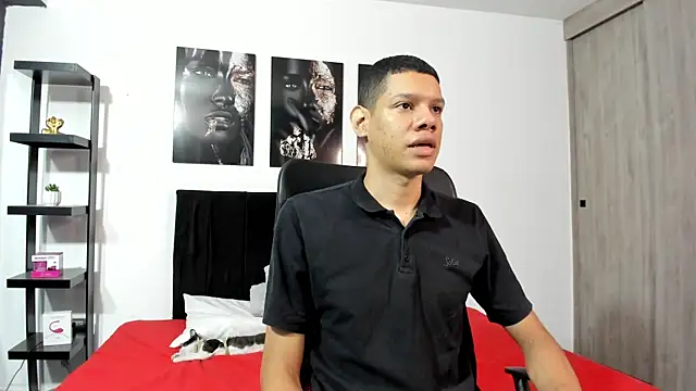 Snapshot of milo_cruz_ chatting on 02.05.26 milo cruz online show from 02.05.26