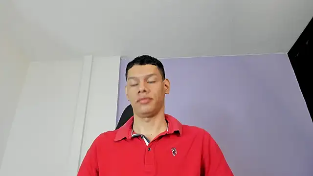 Snapshot of milo_cruz_ chatting on 07.25.26 milo cruz online show from 07.25.26