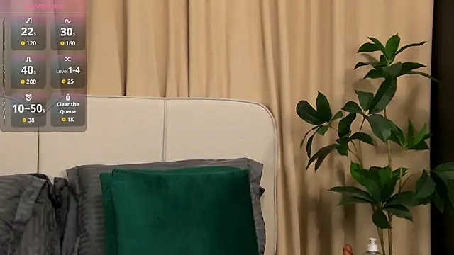 GinaMencee online show from 02.25.26