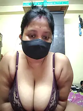 Curvy Trisha online show from 06.18.26
