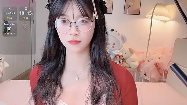 Snapshot of Luminous4173 chatting on 07.18.26 Luminous4173 online show from 07.18.26