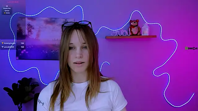 Snapshot of eira_mouse chatting on 03.01.26 eira mouse online show from 03.01.26