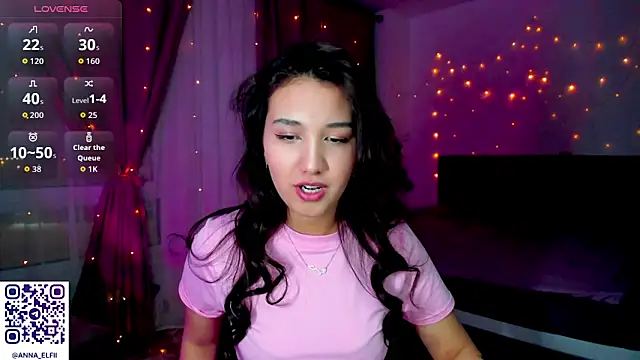 Anna Elfii online show from 02.24.26