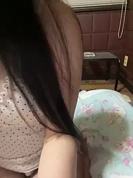 Snapshot of uni_nvqnl2 chatting on 03.09.26 uni nvqnl2 online show from 03.09.26