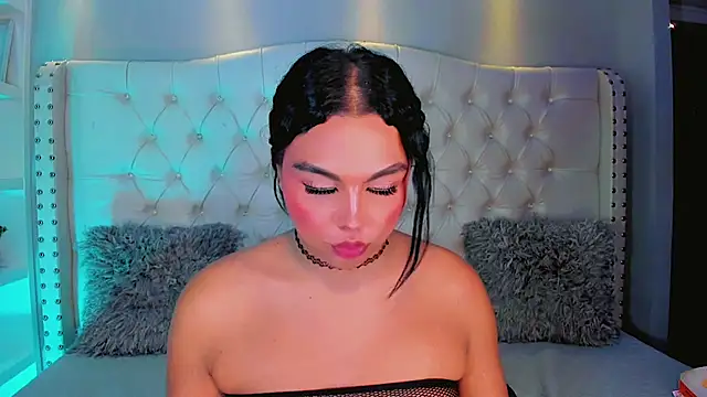 Snapshot of Maia_Hotts chatting on 07.05.26 Maia Hotts online show from 07.05.26
