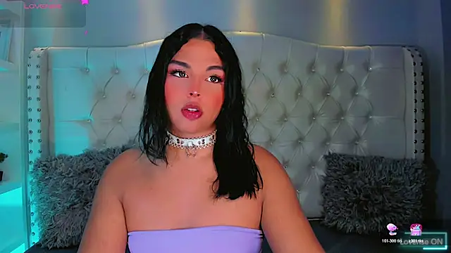 Snapshot of Maia_Hotts chatting on 07.06.26 Maia Hotts online show from 07.06.26