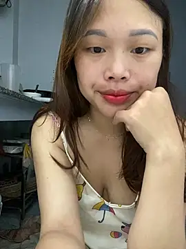 Snapshot of Emxinhka1 chatting on 07.13.26 Emxinhka1 online show from 07.13.26