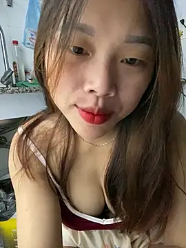 Snapshot of Emxinhka1 chatting on 07.19.26 Emxinhka1 online show from 07.19.26