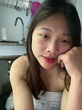 Snapshot of Emxinhka1 chatting on 07.24.26 Emxinhka1 online show from 07.24.26