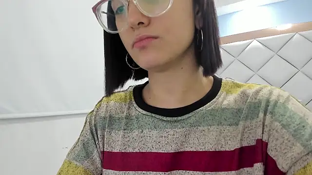 crystalstonee online show from 04.29.26
