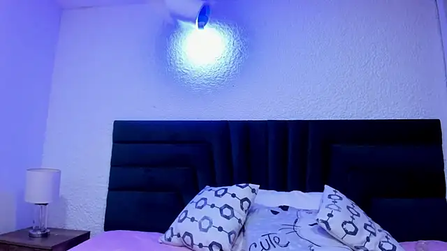 Dahliablack online show from 05.01.26