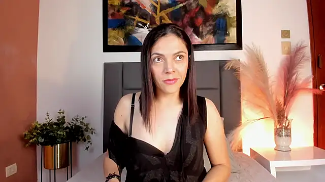 AnnaBroooks online show from 04.22.26