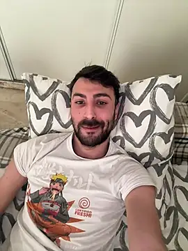 Snapshot of Aliiiix chatting on 03.17.26 Aliiiix online show from 03.17.26