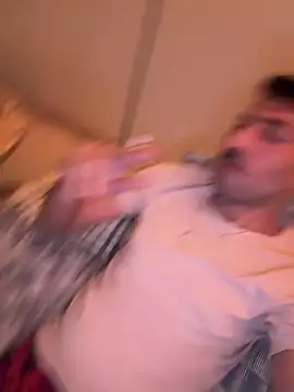 Snapshot of Aliiiix chatting on 04.06.26 Aliiiix online show from 04.06.26