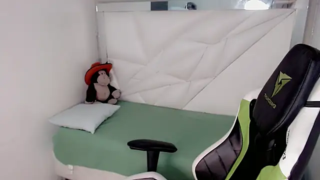 Liarr  online show from 02.20.26